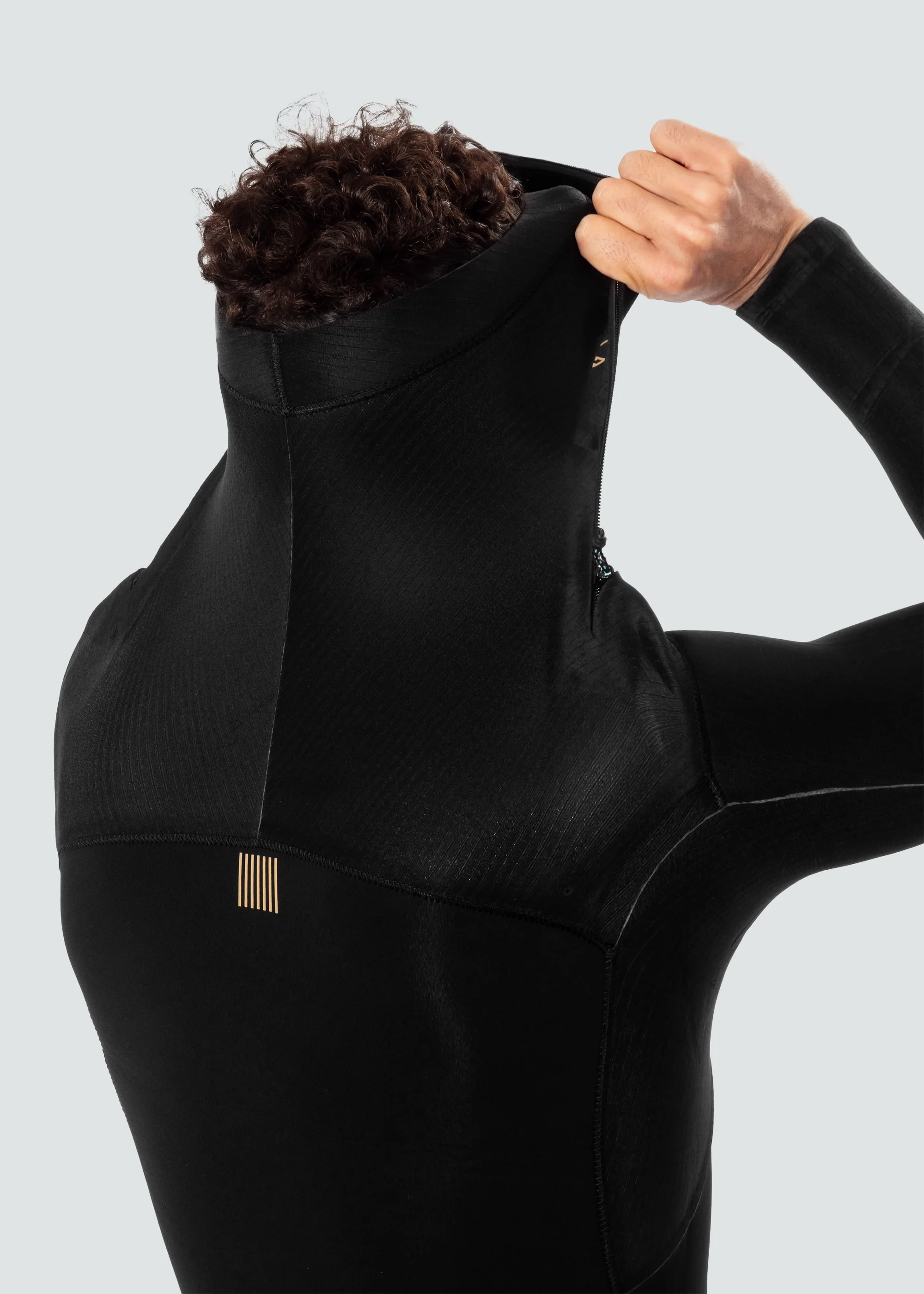 New Seas 3-2 U-Zip Wetsuit - BL2 - Image 5